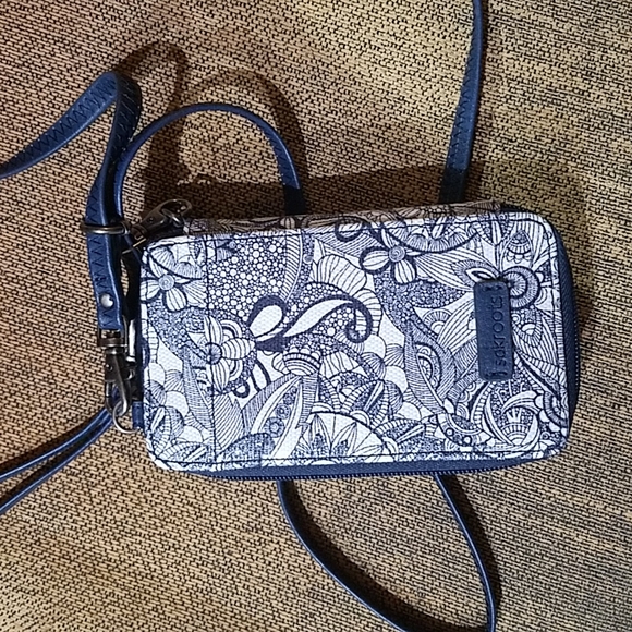 Sakroots Artist Circle Smartphone Wristlet Wallet Crossbody Bag Floral NWOT - Picture 3 of 4